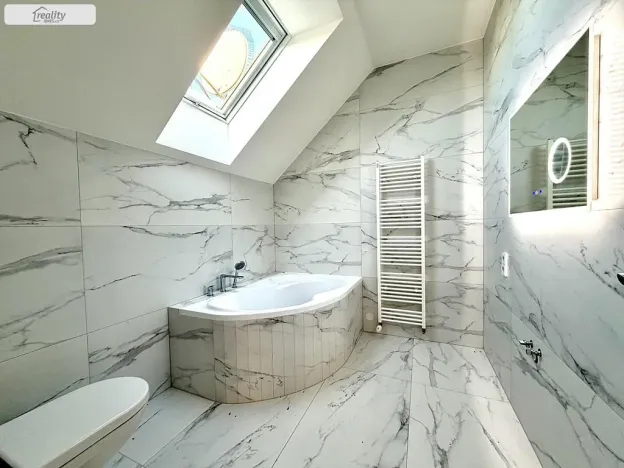 Pronájem rodinného domu, Jesenice - Zdiměřice, Skřivanová, 345 m2