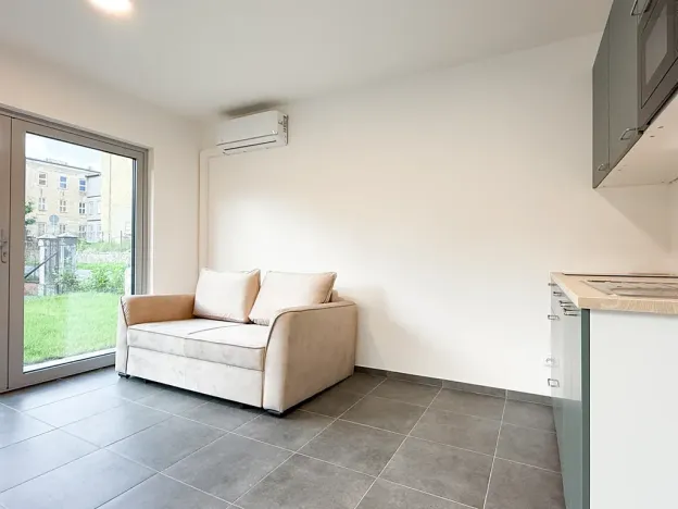 Pronájem obchodního prostoru, Kopřivnice, Česká, 18 m2