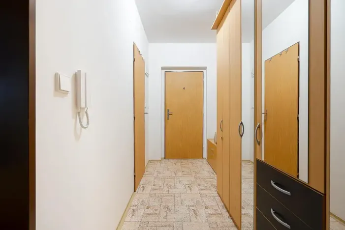 Prodej bytu 1+kk, Beroun, Náměstí Joachima Barranda, 42 m2