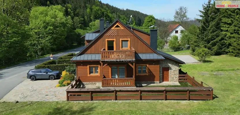 Prodej bytu 4+kk, Velké Karlovice, 135 m2