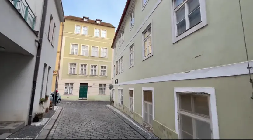 Prodej vícegeneračního domu, Praha, Vlašská, 1011 m2