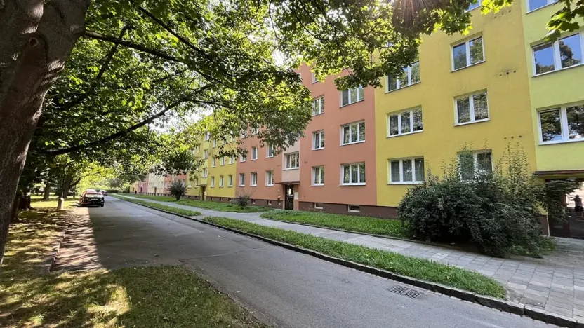 Prodej bytu 2+1, Opava, Olomoucká, 49 m2