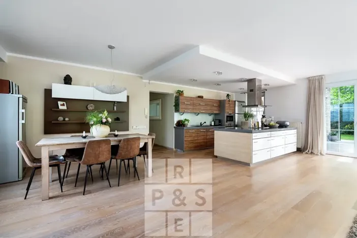 Prodej rodinného domu, Průhonice, Pod Valem II., 243 m2