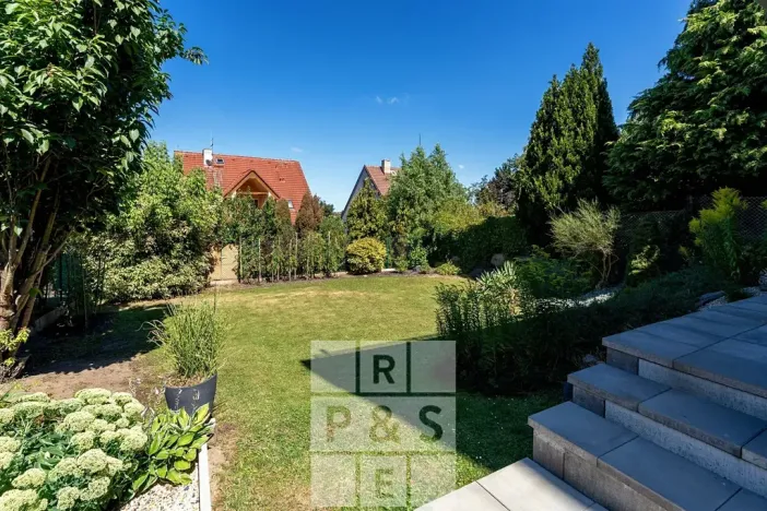 Prodej vícegeneračního domu, Praha - Štěrboholy, Pod areálem, 333 m2