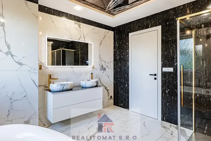 Prodej bytu 4+kk, Praha - Komořany, Pod lesem, 127 m2