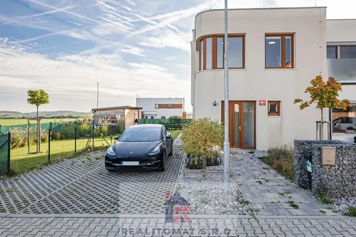 Prodej bytu 4+kk, Horoušany, Rubínová, 92 m2