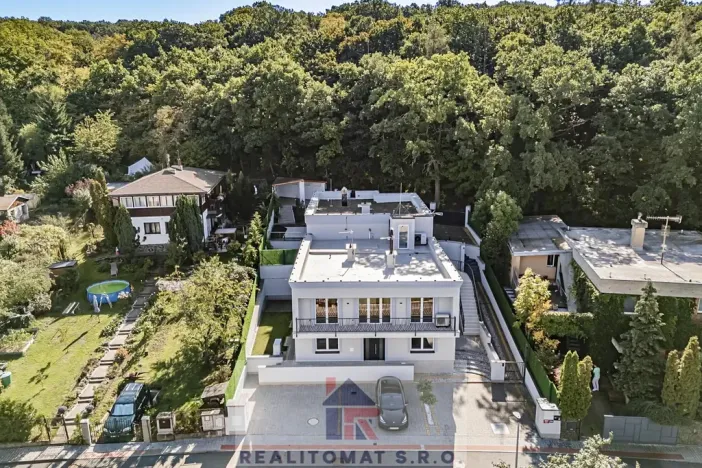 Prodej vily, Praha - Komořany, Pod lesem, 770 m2