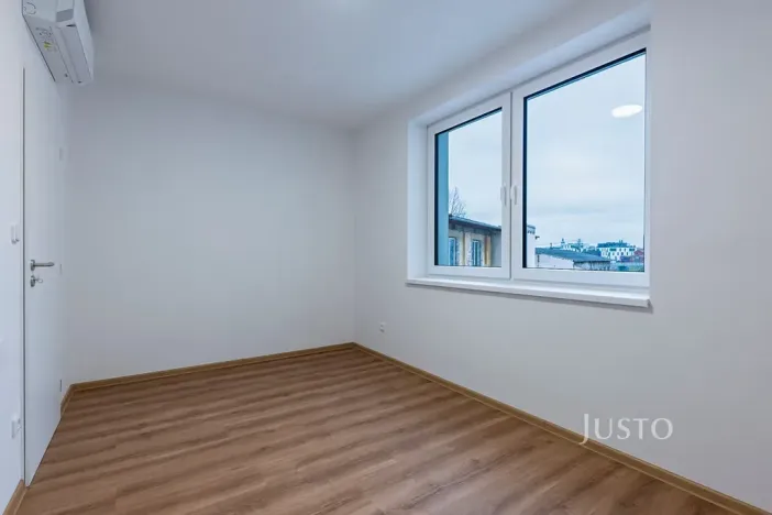 Pronájem bytu 2+kk, Staré Město, Hradišťská, 55 m2