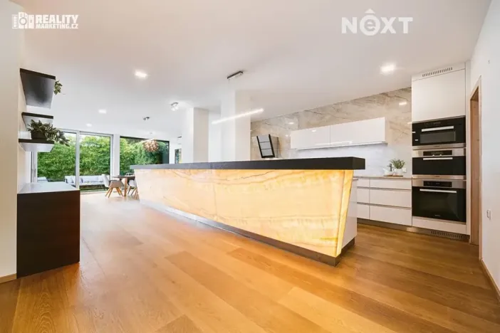 Prodej rodinného domu, Moravany, V Jámách, 382 m2