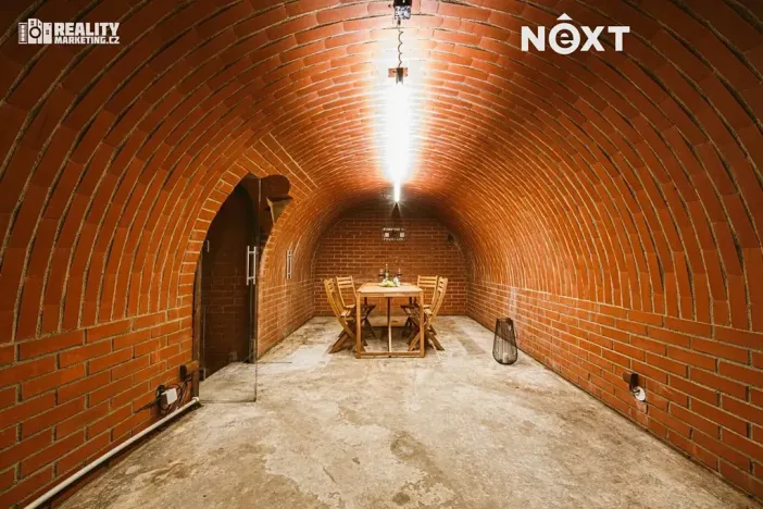 Prodej rodinného domu, Moravany, V Jámách, 382 m2