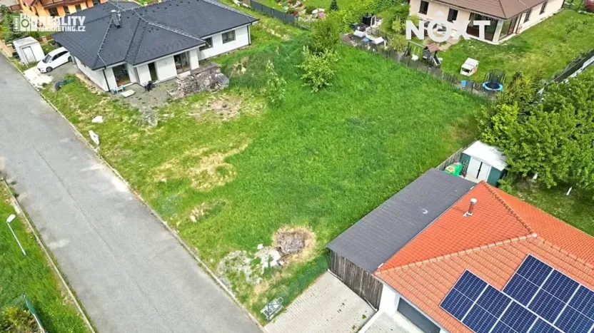 Prodej pozemku pro bydlení, Lipovec, 738 m2