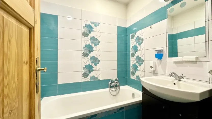 Prodej rodinného domu, Větřní, V Lukách, 208 m2