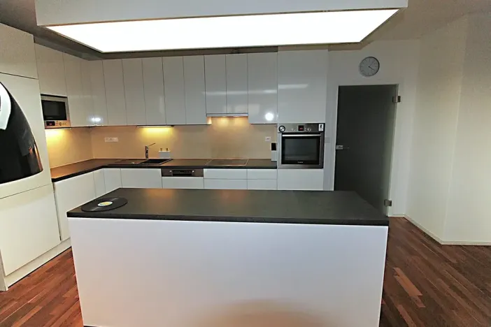 Pronájem bytu 3+kk, Praha - Krč, Hornokrčská, 93 m2