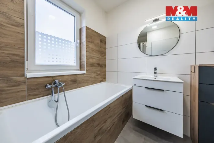 Prodej rodinného domu, Radonice, Růžičkova, 182 m2