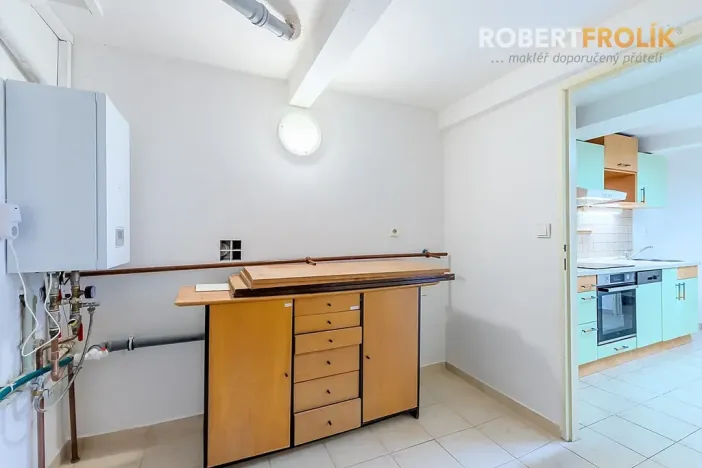 Pronájem bytu 2+kk, Praha - Bubeneč, Eliášova, 55 m2