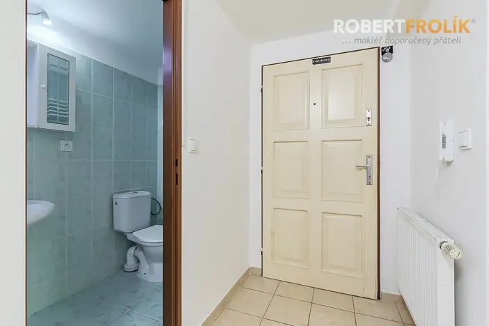 Pronájem bytu 2+kk, Praha - Bubeneč, Eliášova, 55 m2