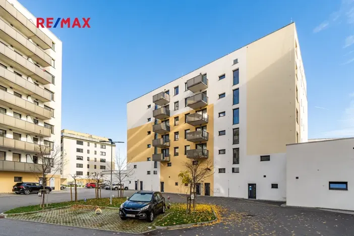 Prodej bytu 2+kk, České Budějovice, České Vrbné, 77 m2