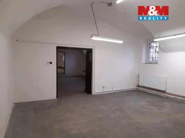 Pronájem skladu, Lešná, 220 m2