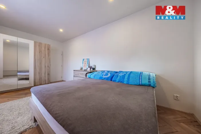 Prodej rodinného domu, Spálené Poříčí - Struhaře, 225 m2