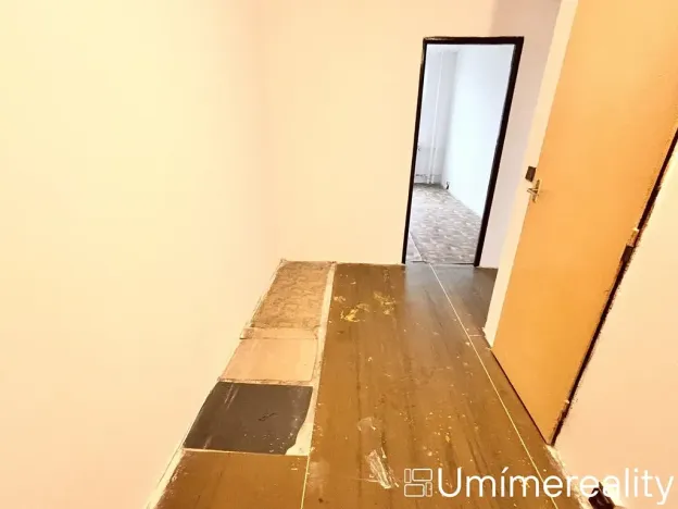 Prodej bytu 2+kk, Praha - Kobylisy, Tanvaldská, 43 m2