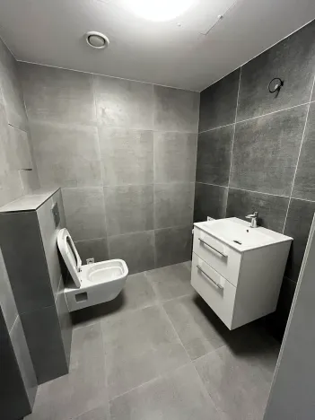 Pronájem bytu 2+kk, Hluboká nad Vltavou, Potoční, 57 m2