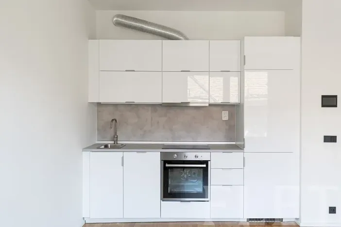 Pronájem bytu 1+kk, Praha - Smíchov, Grafická, 31 m2