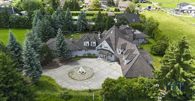 Pronájem vily, Babice, Starobabická, 728 m2