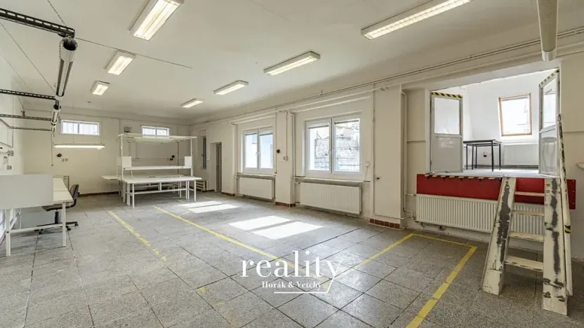 Pronájem výrobních prostor, Šebrov-Kateřina, 243 m2