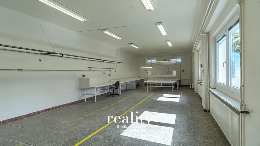 Pronájem výrobních prostor, Šebrov-Kateřina, 243 m2