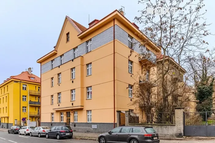 Pronájem bytu 2+kk, Praha - Nusle, Lounských, 38 m2