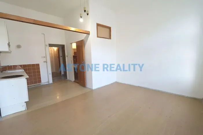 Prodej bytu 3+1, Praha - Karlín, Peckova, 96 m2