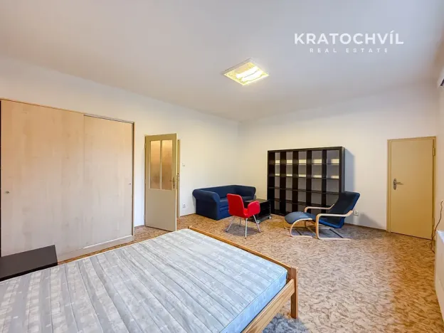 Pronájem bytu 1+kk, Praha - Nusle, Na Veselí, 42 m2