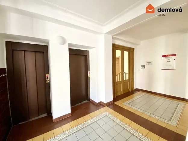 Pronájem kanceláře, Ostrava, Smetanovo náměstí, 113 m2