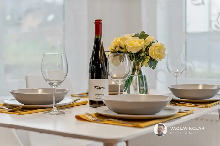 Prodej rodinného domu, Pecka, 176 m2