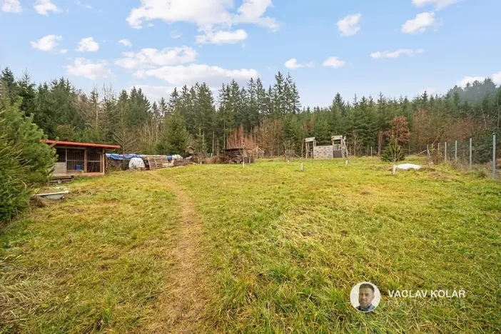 Prodej rodinného domu, Pecka, 176 m2