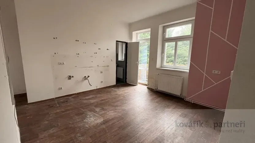 Prodej obchodního prostoru, Rumburk, Třída 9. května, 300 m2