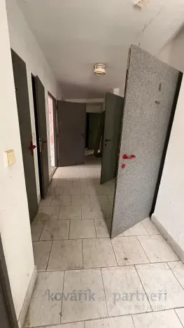 Prodej obchodního prostoru, Rumburk, Třída 9. května, 300 m2