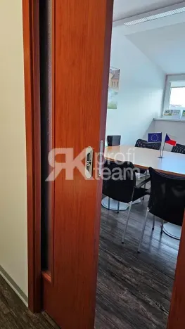 Prodej komerční nemovitosti, Opava, Slezská, 1385 m2