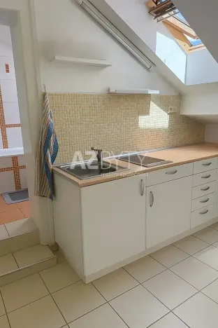 Prodej bytu 2+kk, Praha - Bubeneč, Jugoslávských partyzánů, 42 m2