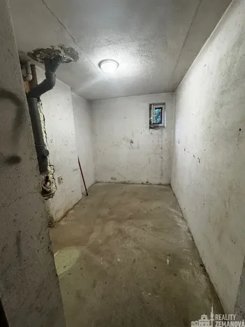 Prodej bytu 2+1, Neveklov, Benešovská, 51 m2