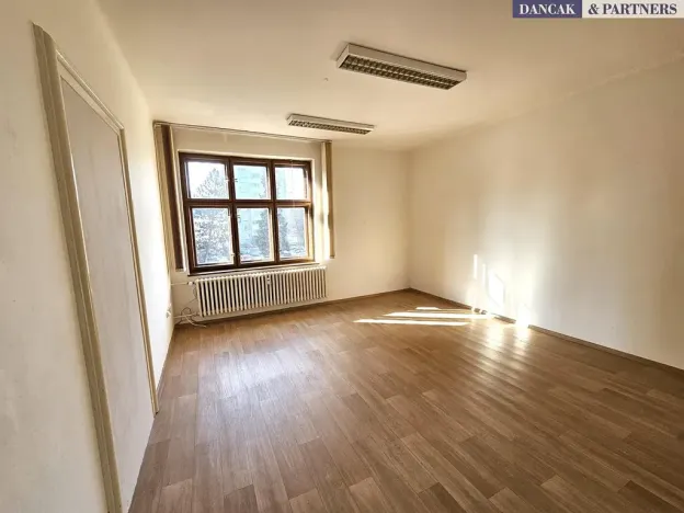 Pronájem kanceláře, Frýdek-Místek, F. Čejky, 24 m2