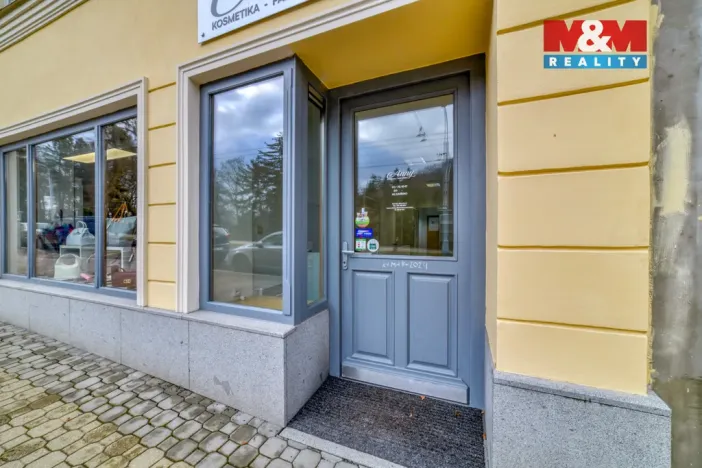 Pronájem obchodního prostoru, Mariánské Lázně, Hlavní třída, 40 m2