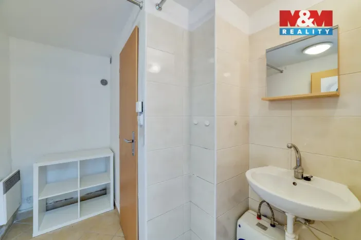 Pronájem obchodního prostoru, Mariánské Lázně, Hlavní třída, 40 m2