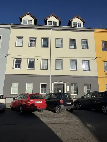 Pronájem bytu 2+1, Plzeň, Božkovská, 55 m2