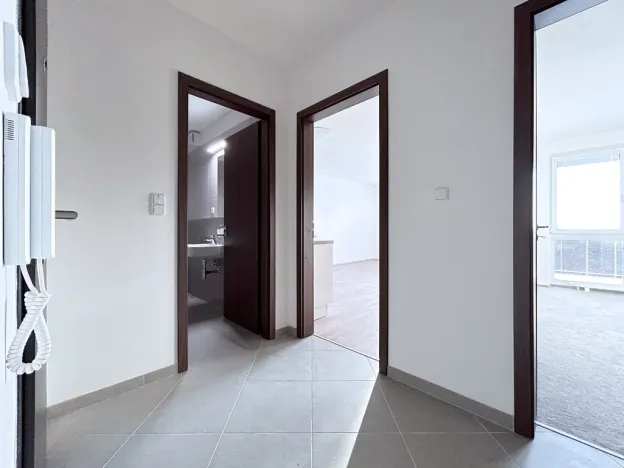 Pronájem bytu 2+kk, Praha - Ruzyně, Huppnerova, 56 m2