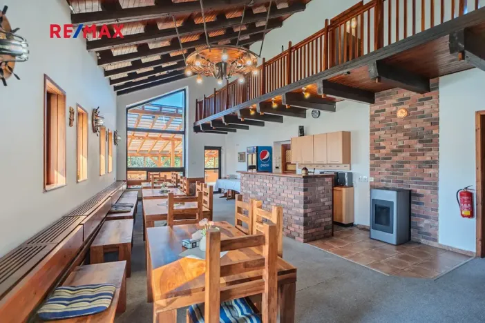 Prodej ubytování, Světlá pod Ještědem, 523 m2