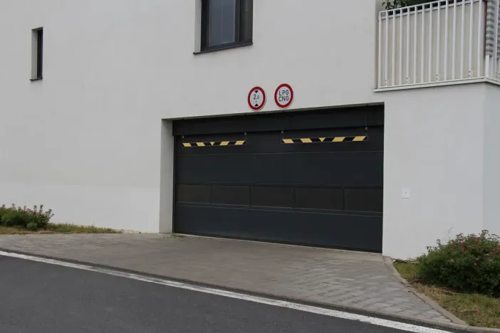 Pronájem skladu, Praha - Vysočany, Strnadových, 2 m2