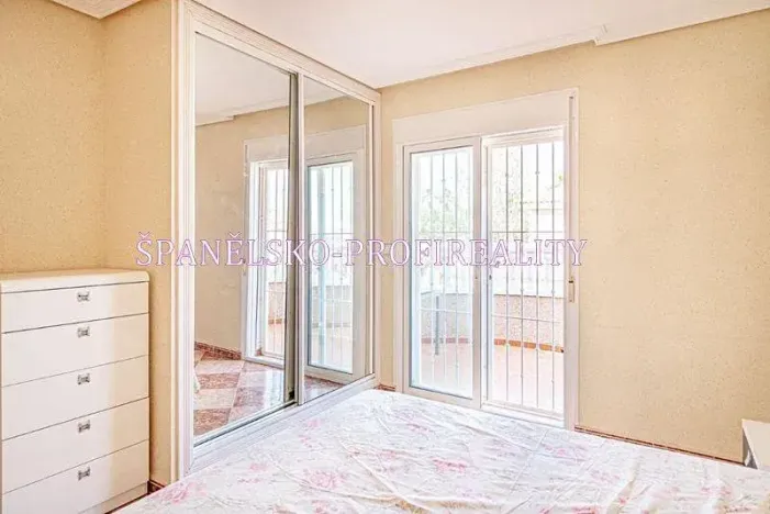 Prodej vily, Torrevieja, Španělsko, 116 m2