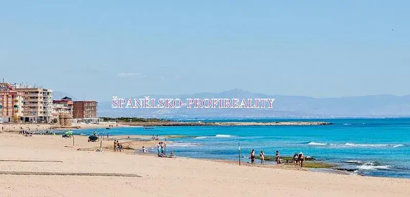 Prodej bytu 2+kk, Torrevieja, Španělsko, 38 m2
