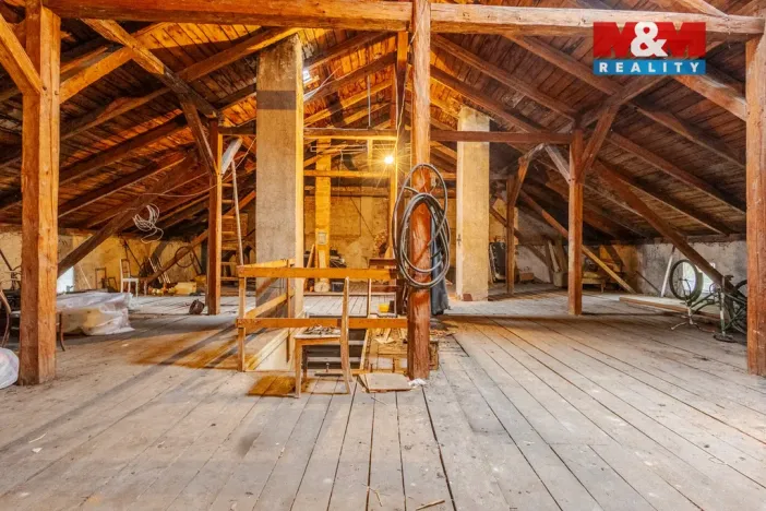 Prodej rodinného domu, Kařez, 311 m2